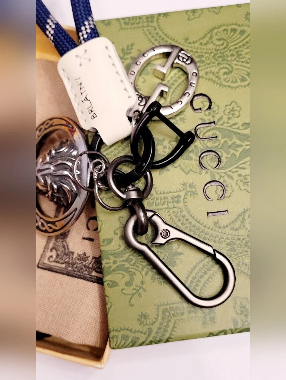 🇮🇹 Gucci Lion Medallion✨️ Keyring with Silver Hardware🇮🇹